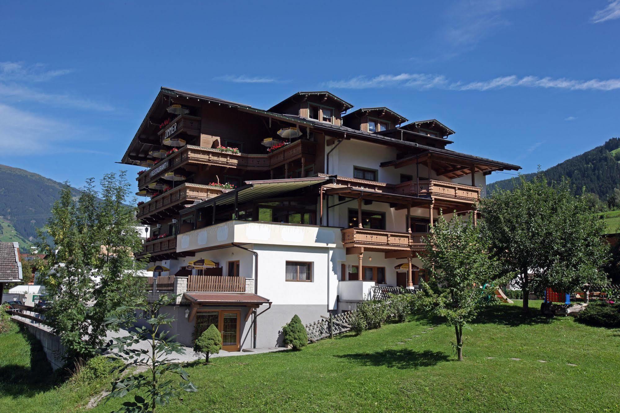 Hotel Eckartauerhof Mayrhofen Exterior foto